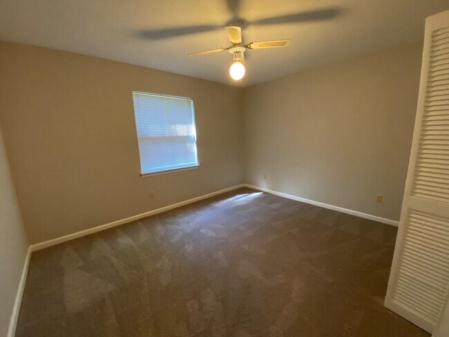 Building Photo - 3008 Harpers Ferry Dr