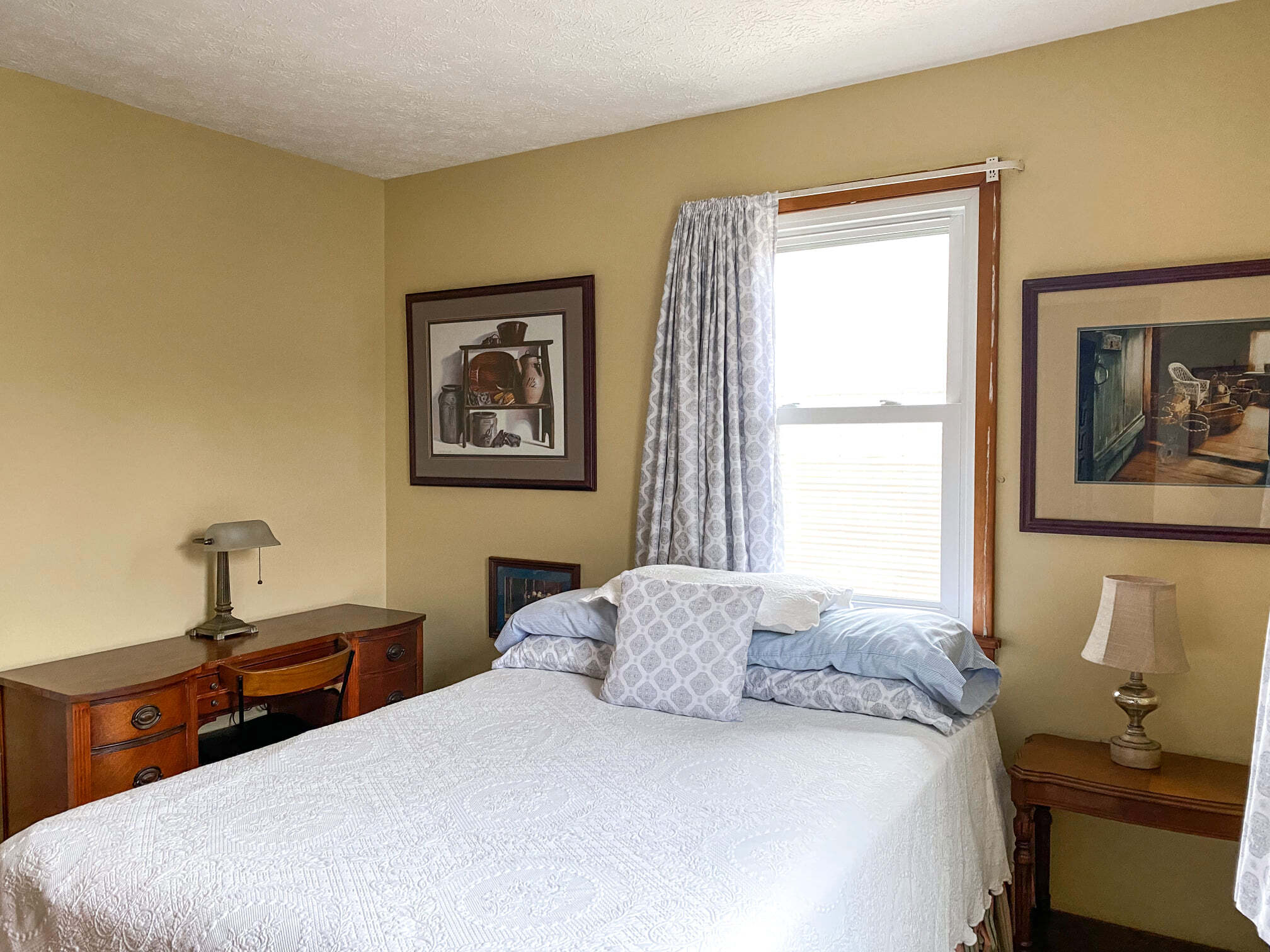 Second bedroom - 520 Timberlake Dr