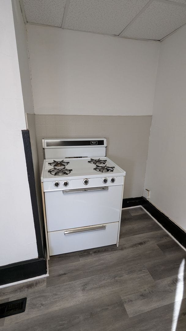 Building Photo - Schonfeld Holdings, LLC (916 6th St)