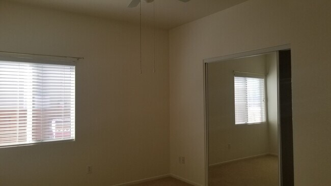 Building Photo - 43136 Bellota Ct