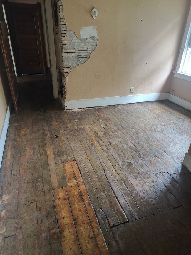 Building Photo - **NO BANK NEEDED- Seller will finance OWN YOUR DREAM HOME NOW