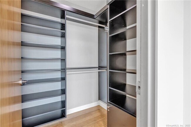 Building Photo - 33 N Water St