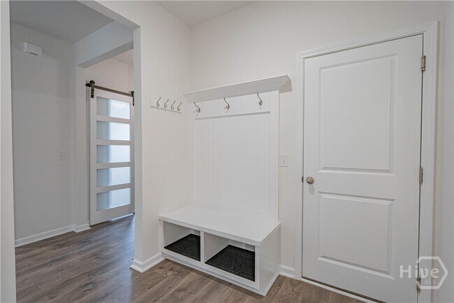 Building Photo - 318 Serengeti Blvd