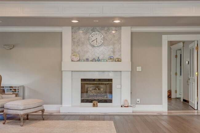 Building Photo - 12445 Memorial Dr