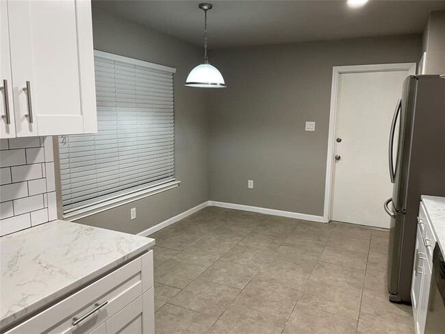 Building Photo - 3310 Boxelder Dr