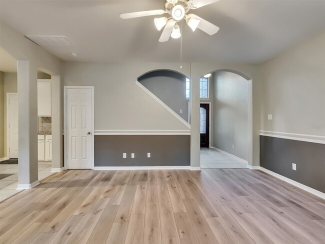 Building Photo - 94 Cornflower Dr