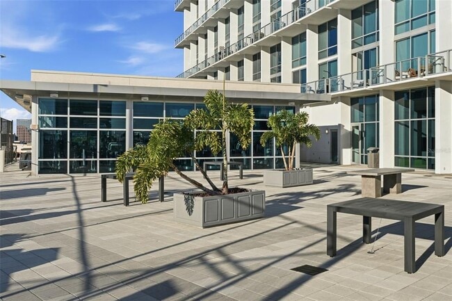 Building Photo - 150 E Robinson St