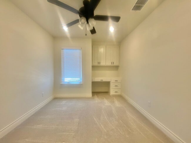 Building Photo - Now available in Cooper -Move in special -...