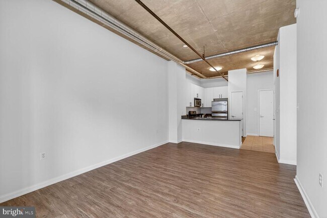 Building Photo - 1300 N St NW