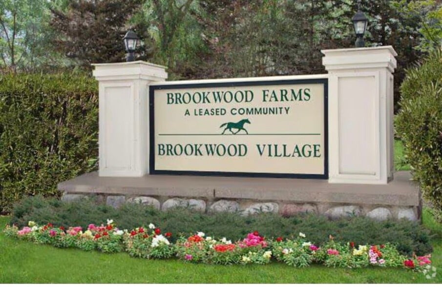 Building Photo - 249 Brookwood Dr