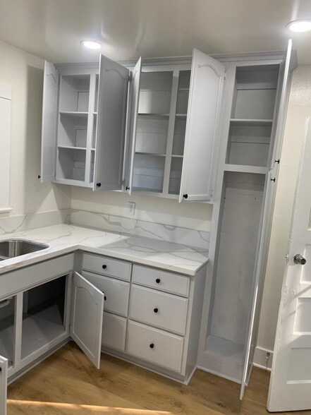 Primary Photo - 1769 W 37th Pl