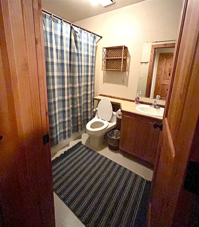 Building Photo - The Aspens 3-Bedroom Condo