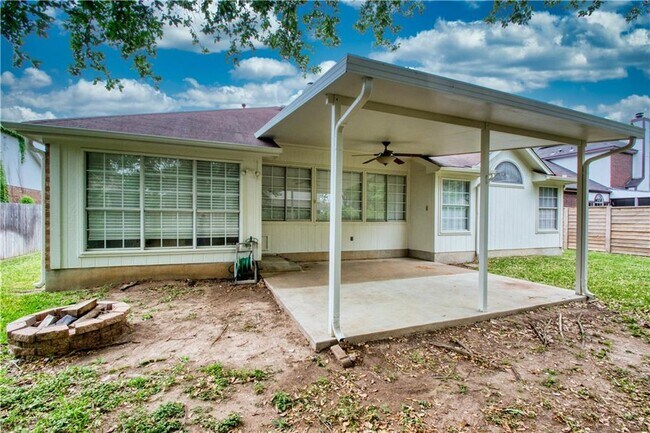 Building Photo - 306 Marigold Ln
