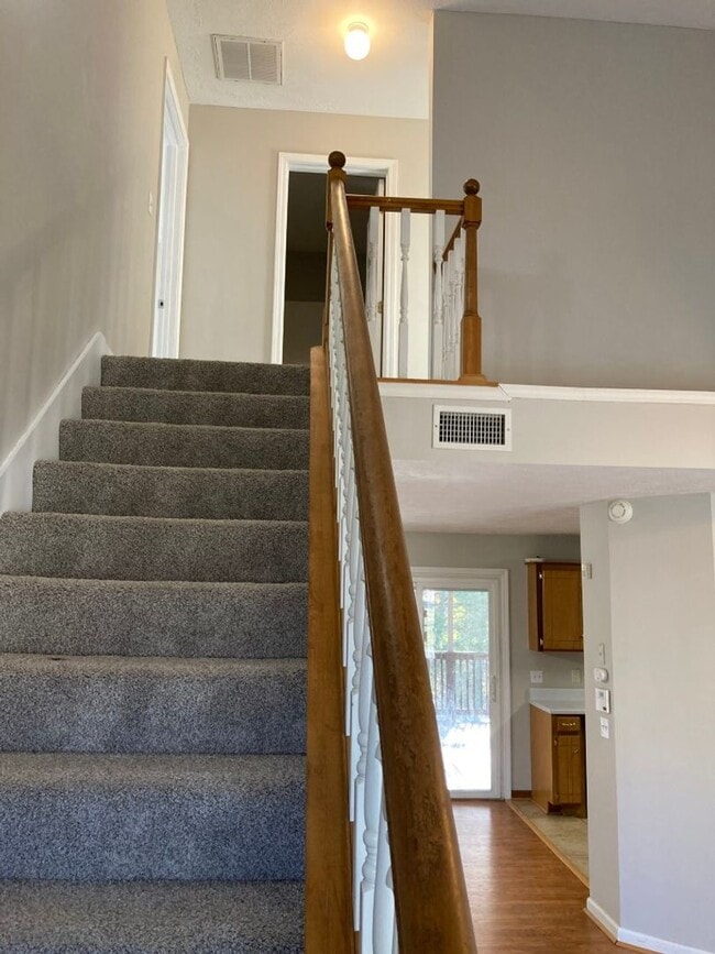 Building Photo - Hickory Highland 3 Bedroom Home No HOA