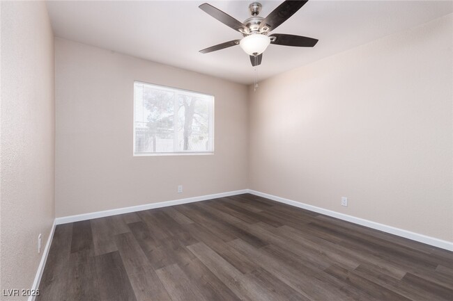 Building Photo - 6205 Bellota Dr