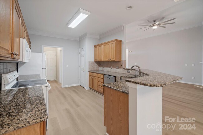 Building Photo - 20309 Northport Dr