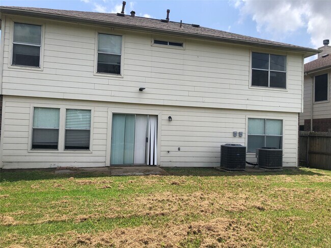 Building Photo - 9515 Eaglewood Spring Dr