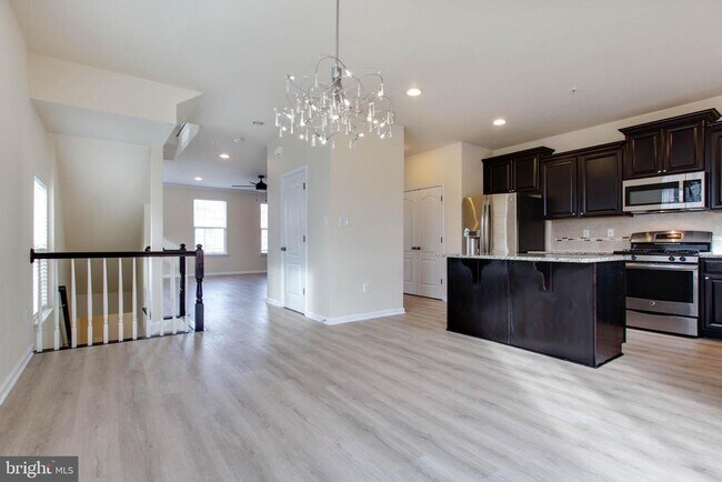 Building Photo - 1919 Beckman Ter