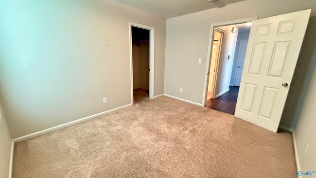 Building Photo - 144 Sagebrook Dr