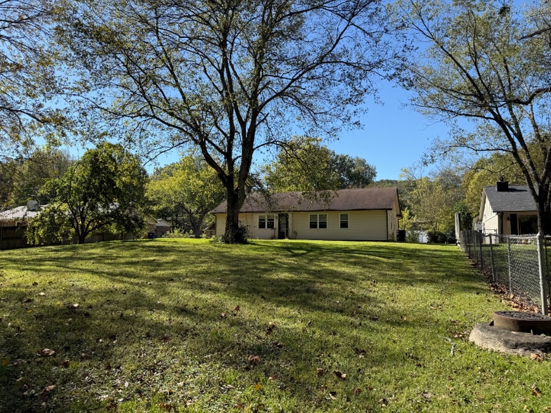 Building Photo - 9746 Wallwood Dr SE