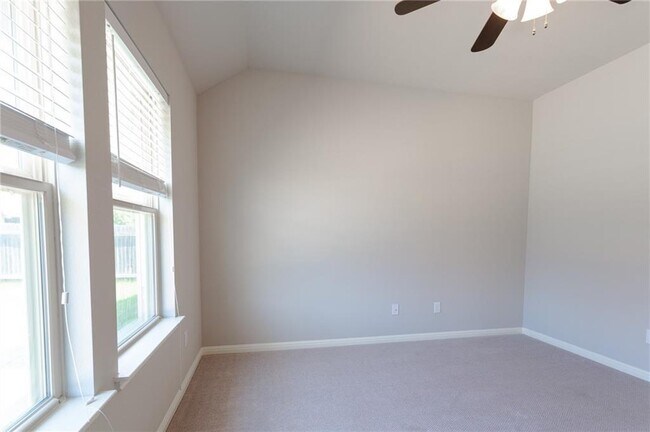 Building Photo - 8238 Arezzo Dr