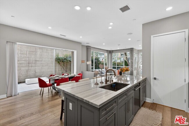 Building Photo - 12682 Millennium Dr