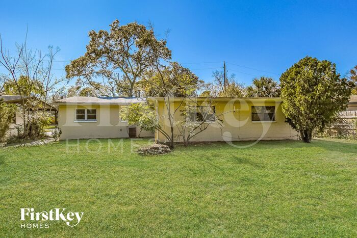 Building Photo - 8017 Santillo Dr