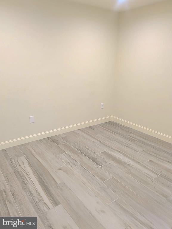 Building Photo - 57 Swan Ln