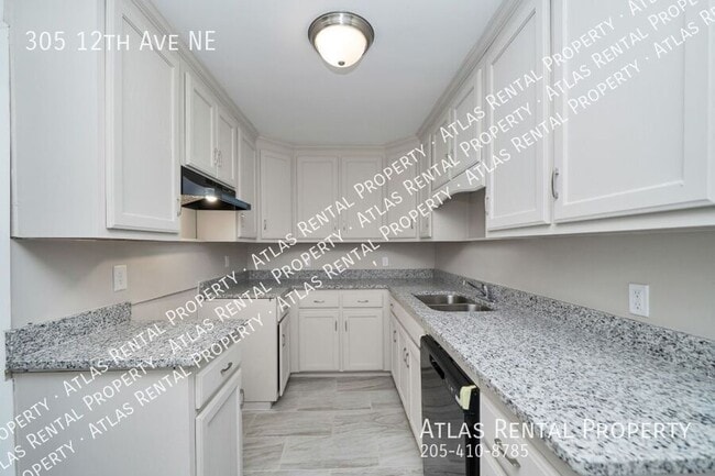Building Photo - 305 12th Ave NE