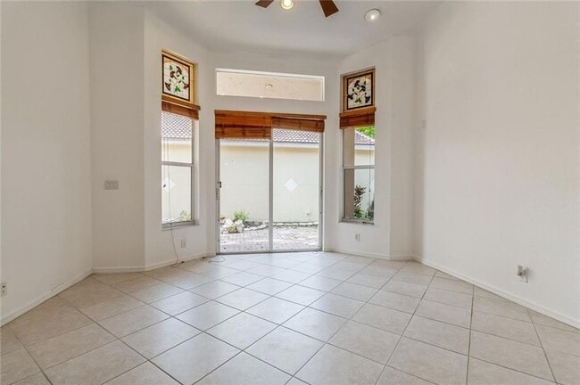 Building Photo - 5851 NW 119th Dr