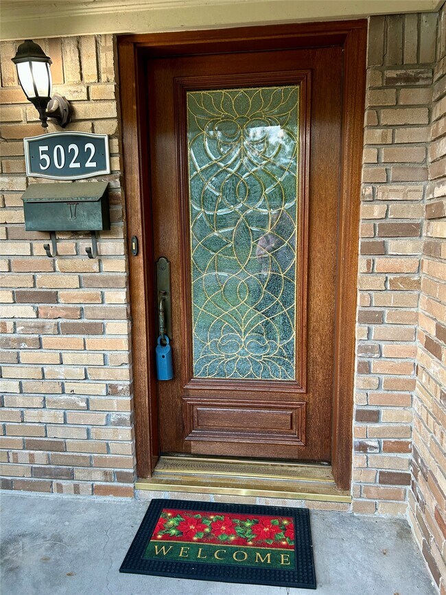 Building Photo - 5022 Darnell St