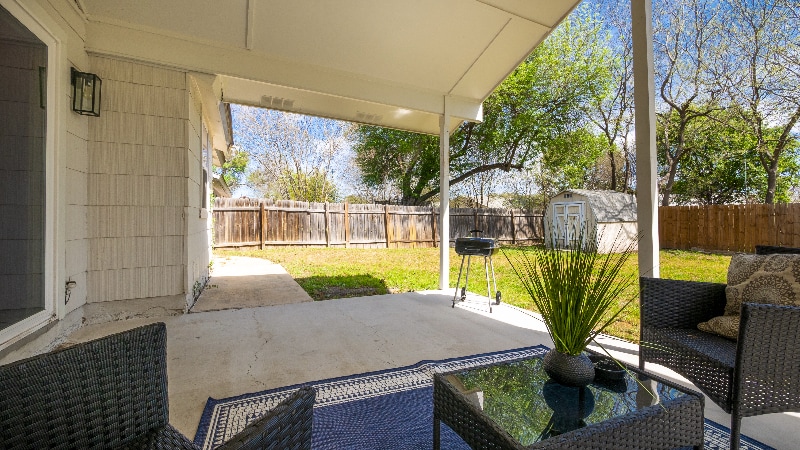 Building Photo - 1322 Meadow Knoll Dr