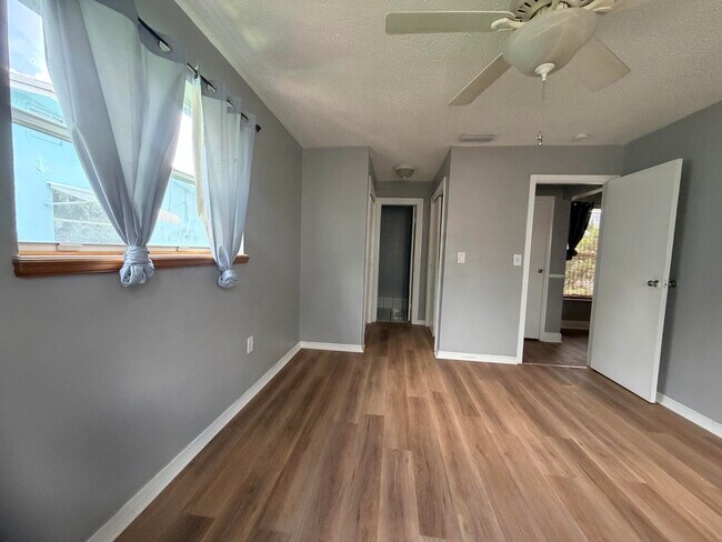 Building Photo - 8381 NW 28th Pl