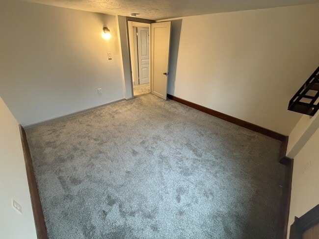 Building Photo - 34 N Lee St