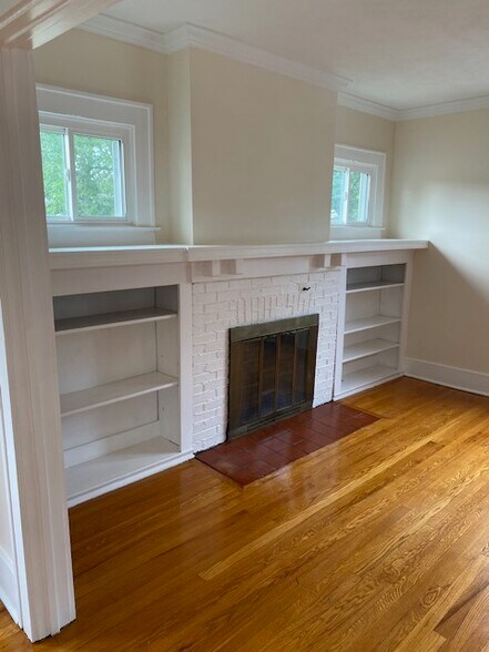 Building Photo - 179 Nichols Ave