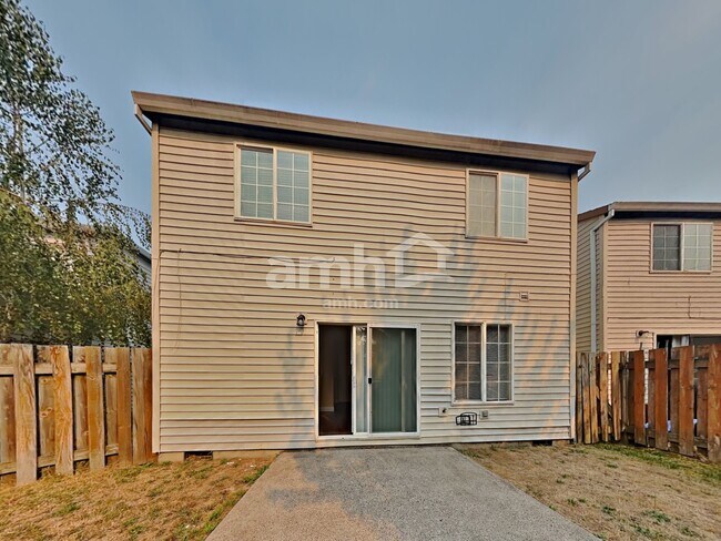 Building Photo - 16978 SW Steele Way