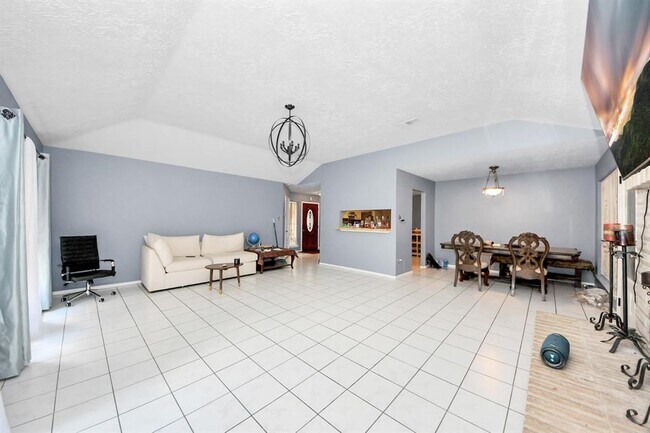 Building Photo - 2638 S Camden Pkwy