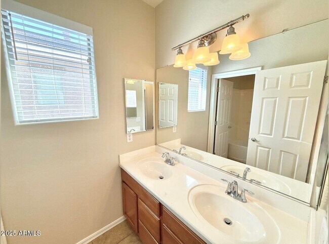 Building Photo - 14587 W Acapulco Ln