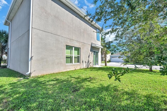 Building Photo - 3351 Liberty Square Way