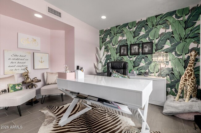 Building Photo - 9825 E Turquoise Ave