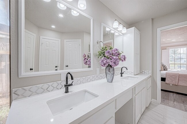 Building Photo - 3102 Glenn Lakes Ln