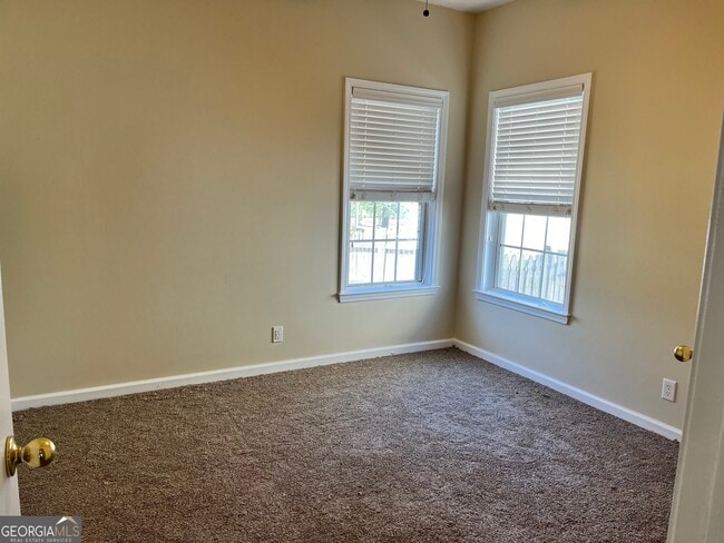 Building Photo - 99 High Pt N Dr