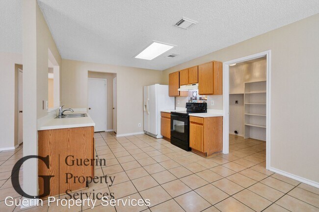 Building Photo - 3 br, 2.5 bath House - 6582 Beech Trail Drive