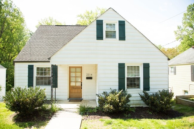 Building Photo - 4 Bedroom House Available Near Scott Stadi...