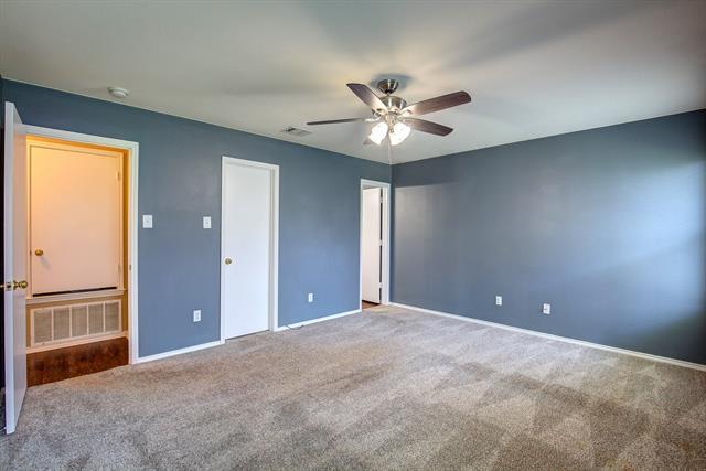 Building Photo - 7000 Sylvan Meadows Dr