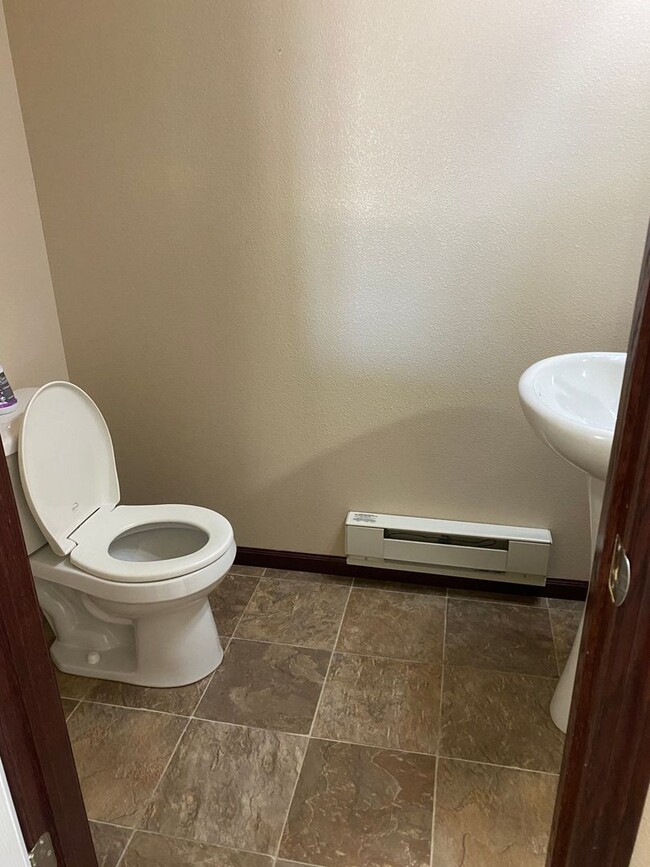 Building Photo - 332 Little Rock Ct