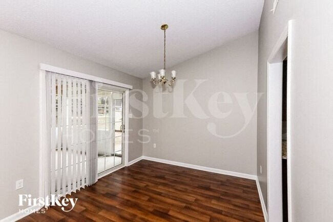 Building Photo - 6806 San Luis Ln