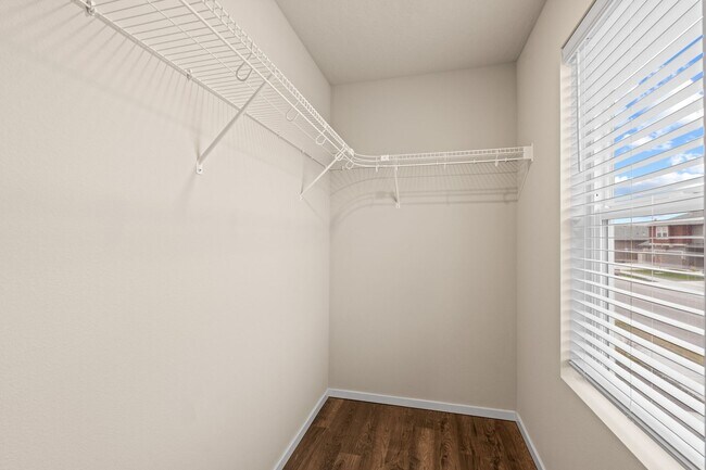 Building Photo - 2022 Built Charming 4-Bedroom Retreat with Scenic Views just 15 minutes west from downtown Spokane