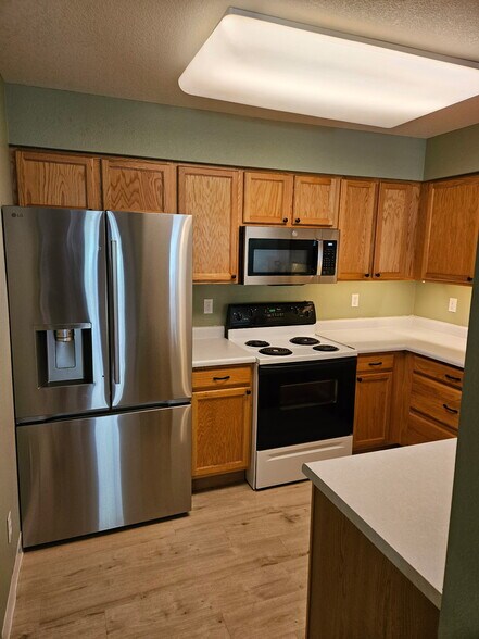 Building Photo - 6627 Antigua Dr