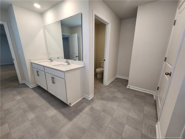 Building Photo - 15 Charlies Bnd Wy